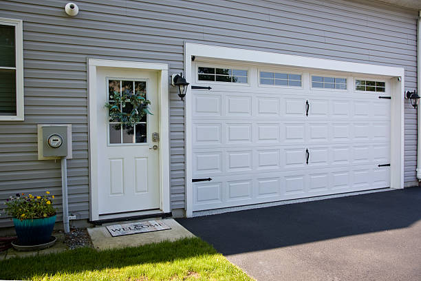 24/7 Emergency Garage Door Panel Replacement experts in Georgetown, PA
